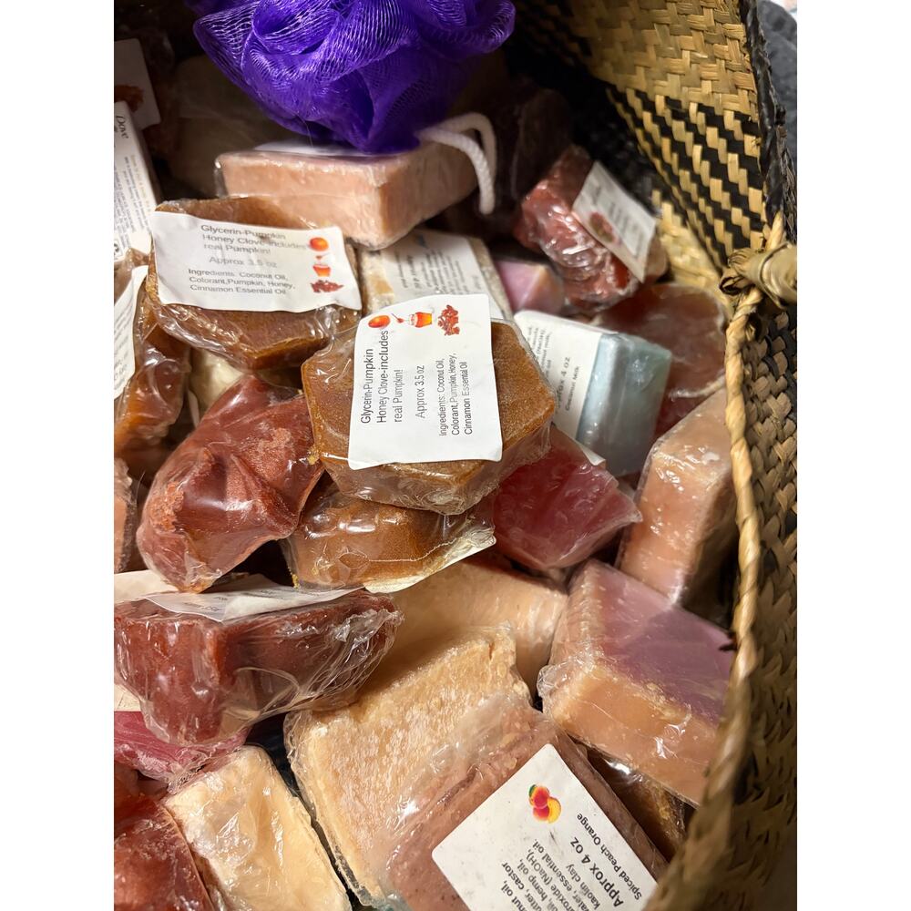 Closeout of soaps from Fizzly Soaps!  Grab Bag of 4 soaps for $12 Home made!